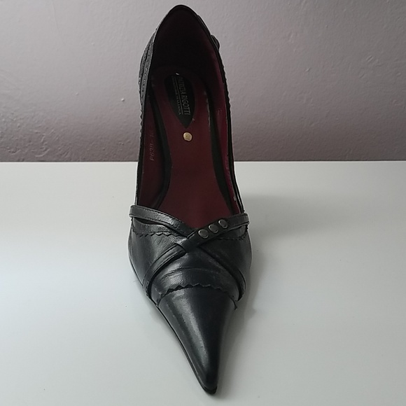 Heels - Picture 3 of 5